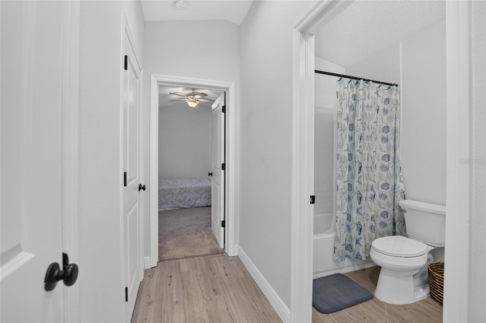 Bedroom & Bathroom Entry