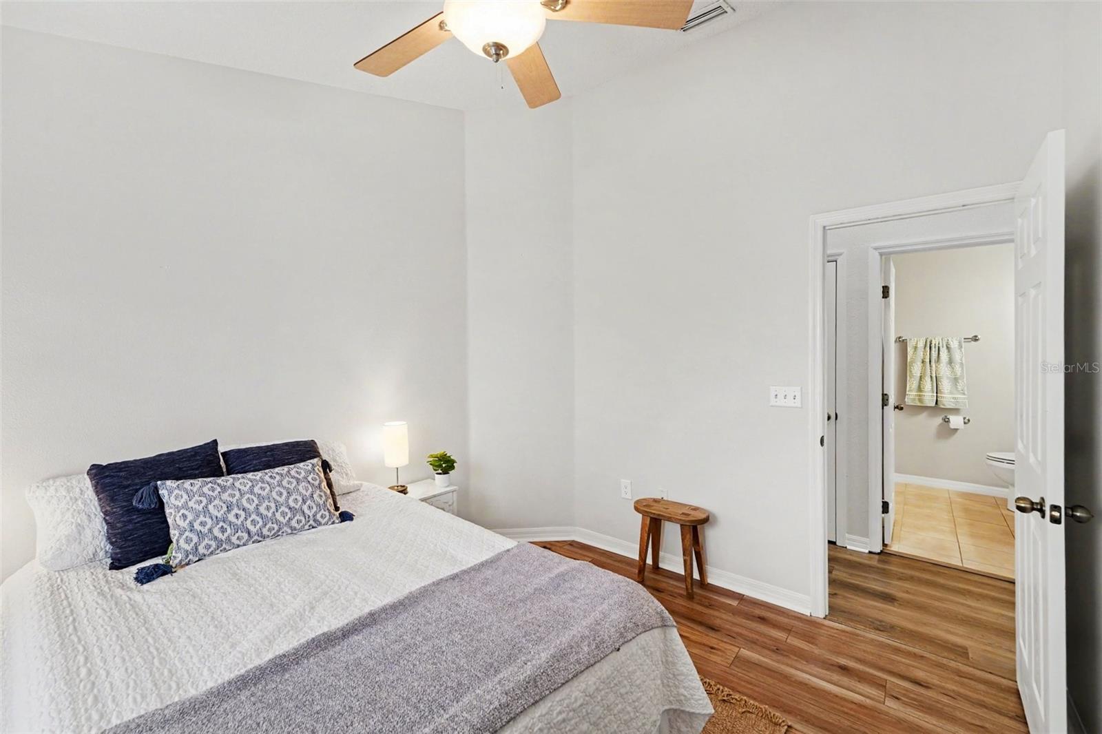Secondary bedroom