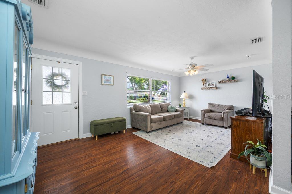 Spacious and bright living room