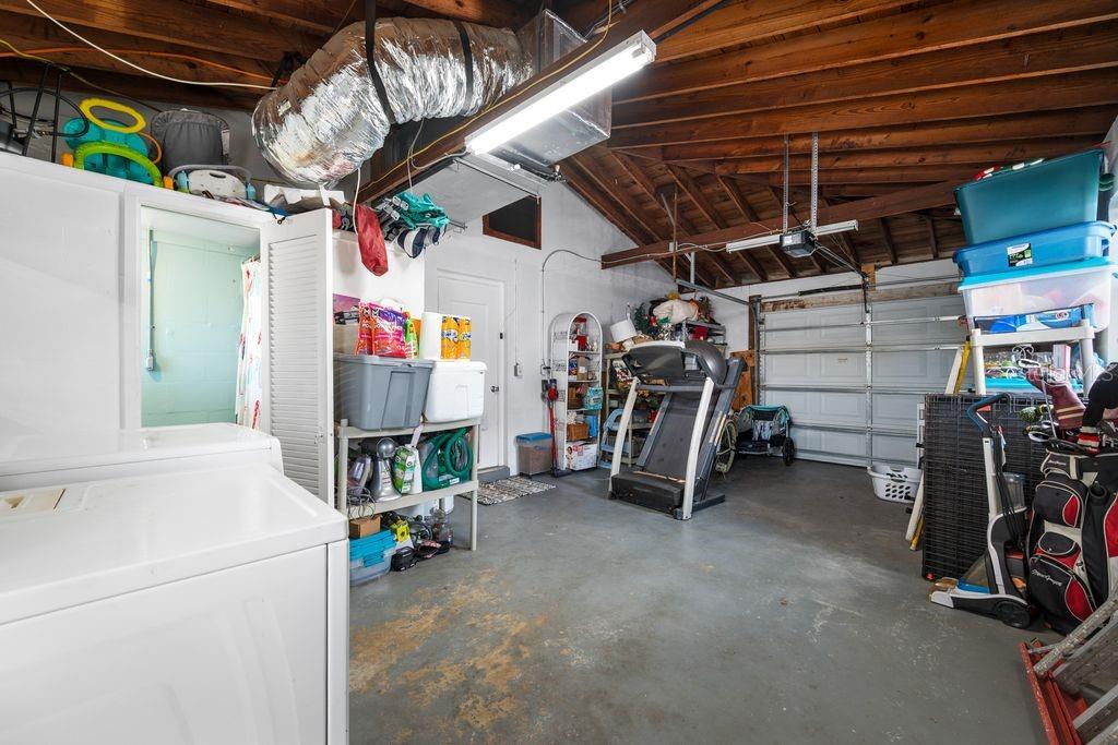 Garage has plenty of space!