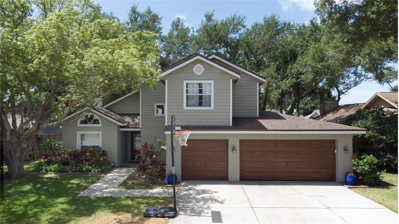 3-Car Garage--bring all the vehicles & toys!