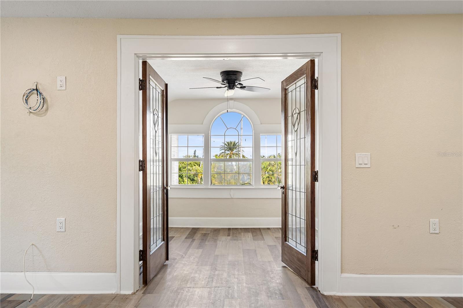 Primary bedroom bonus room