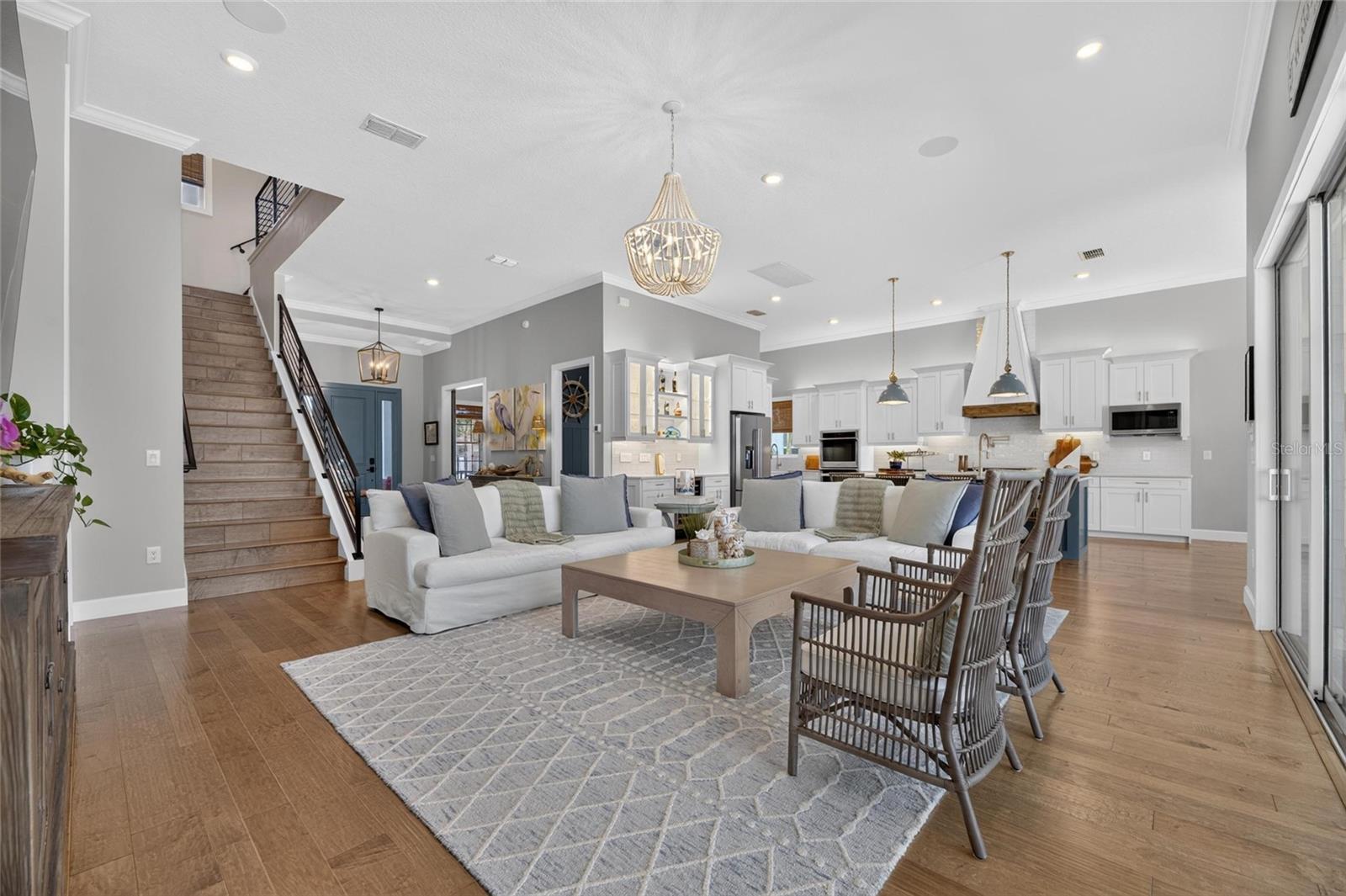 TB8520847
