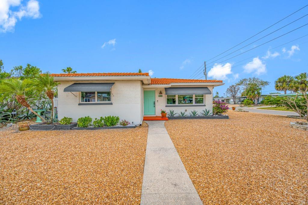 Front Door is Located on Island Drive