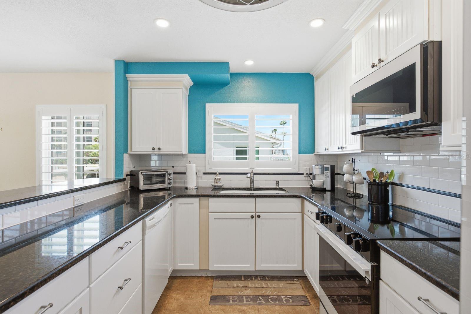 Plenty of cabinets