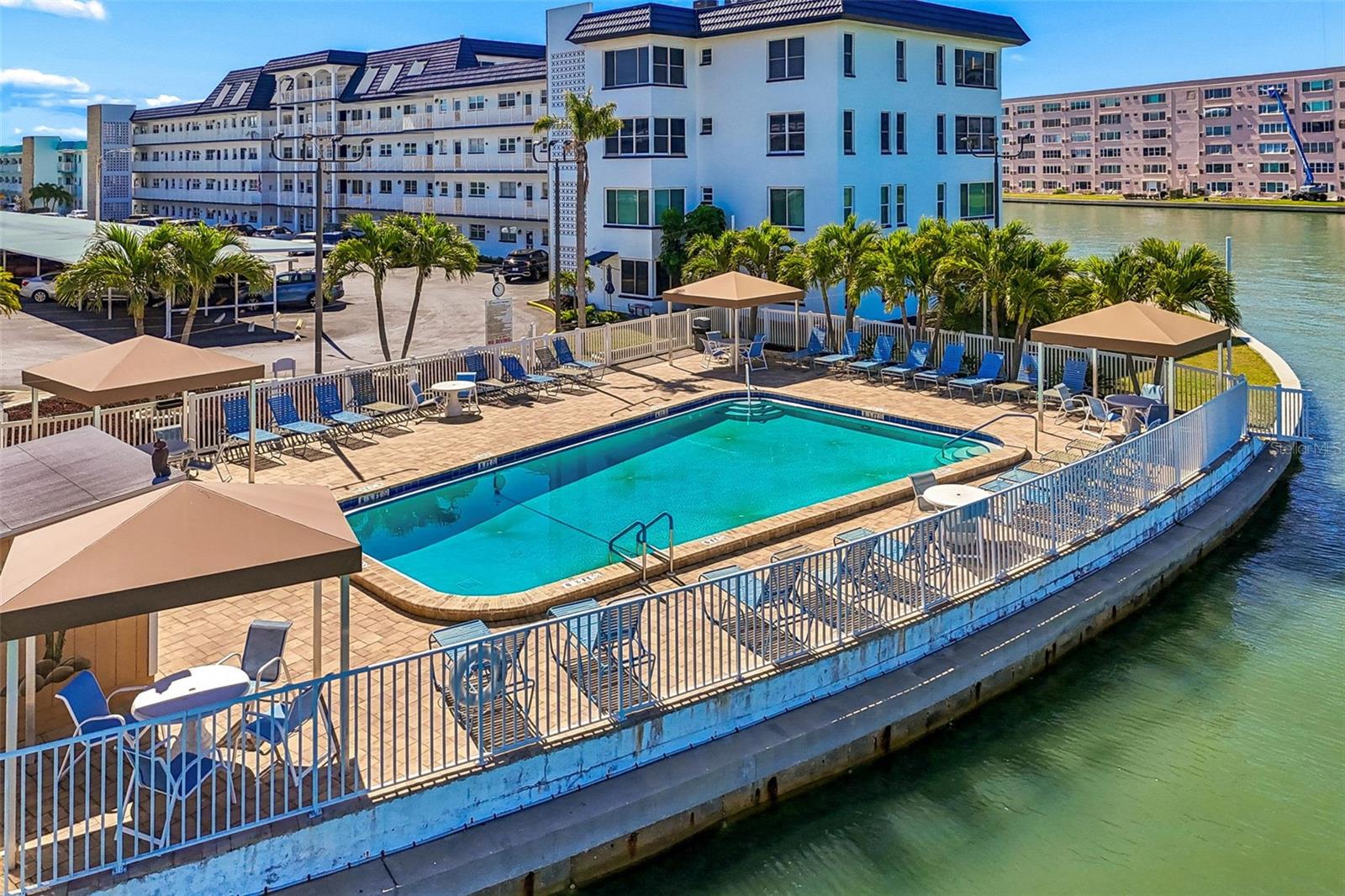 Pool across complex from Diplomat Bldg