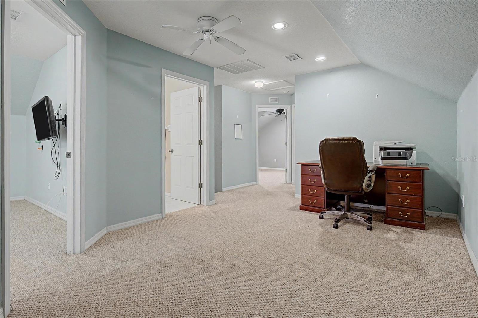 Large Second Floor Loft