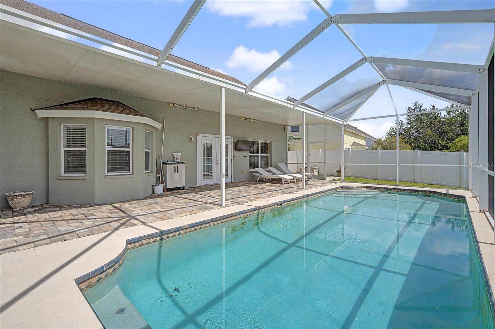 Sparkling Clear Pool - Screened In Lanai