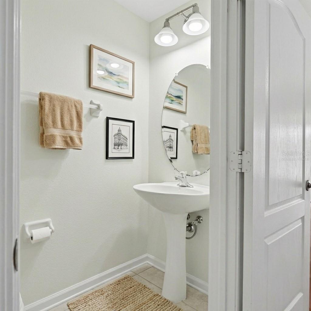 Powder Bath Virtually Staged