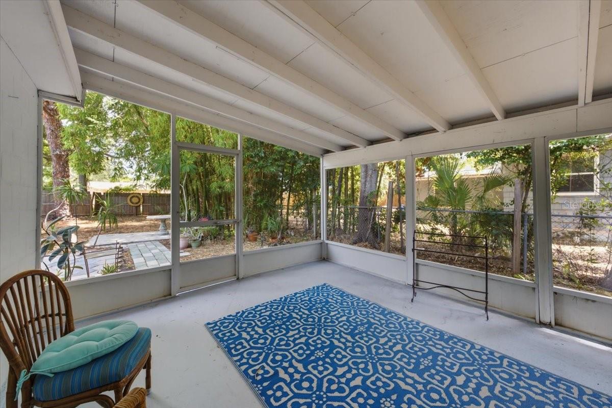 Screened in porch
