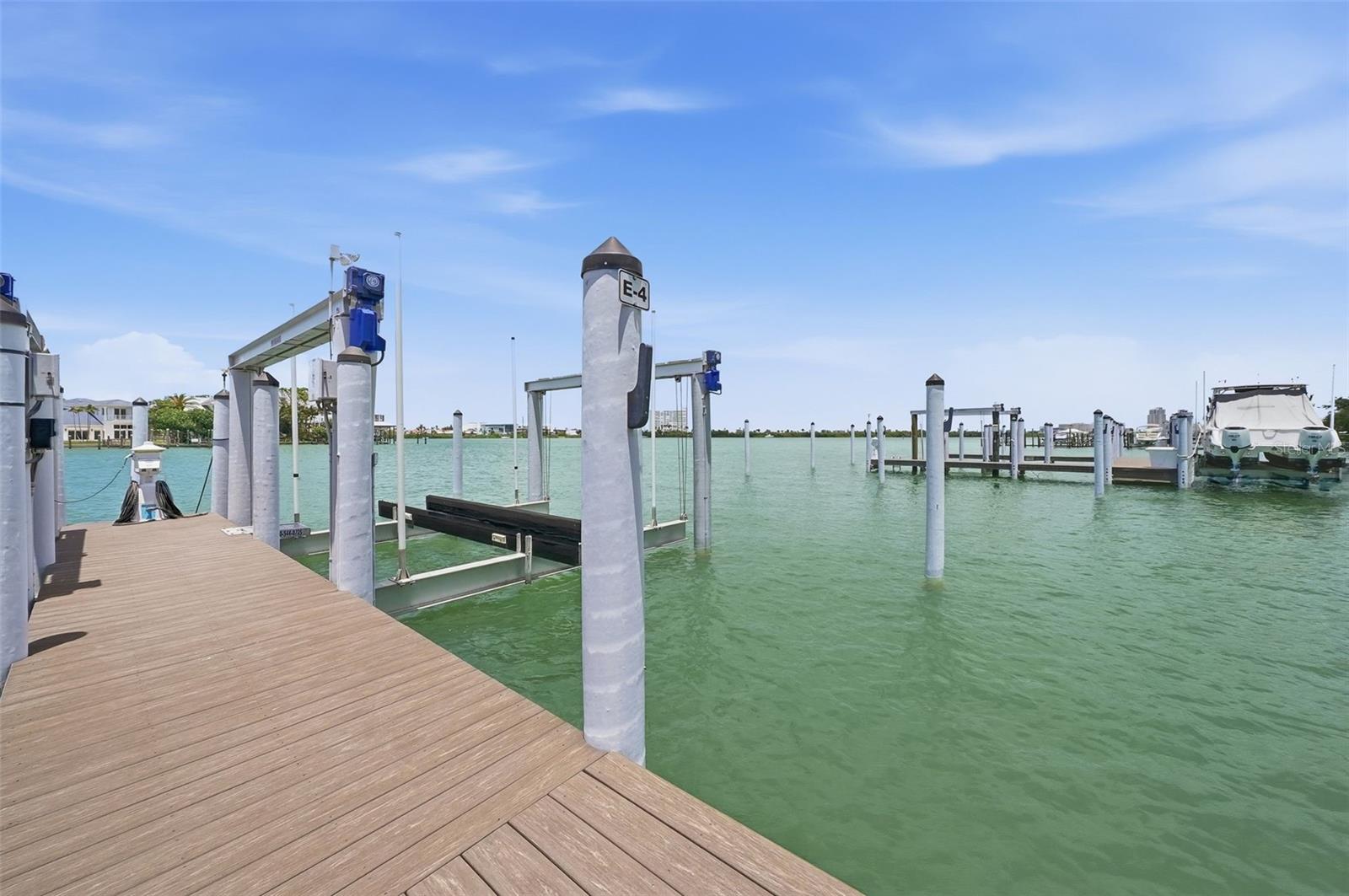24,000 pound boat lift
