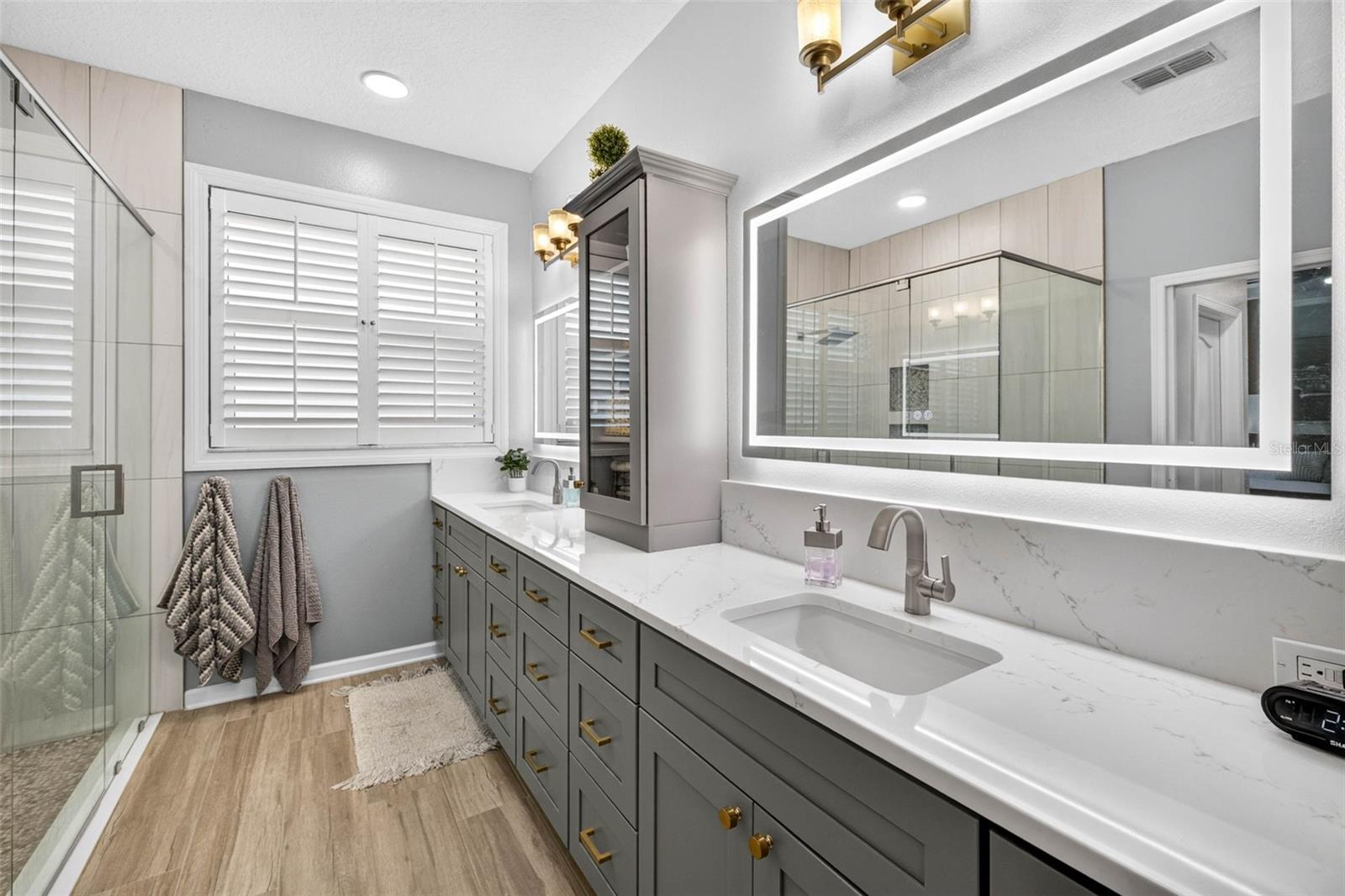 LED Fog-free Mirrors