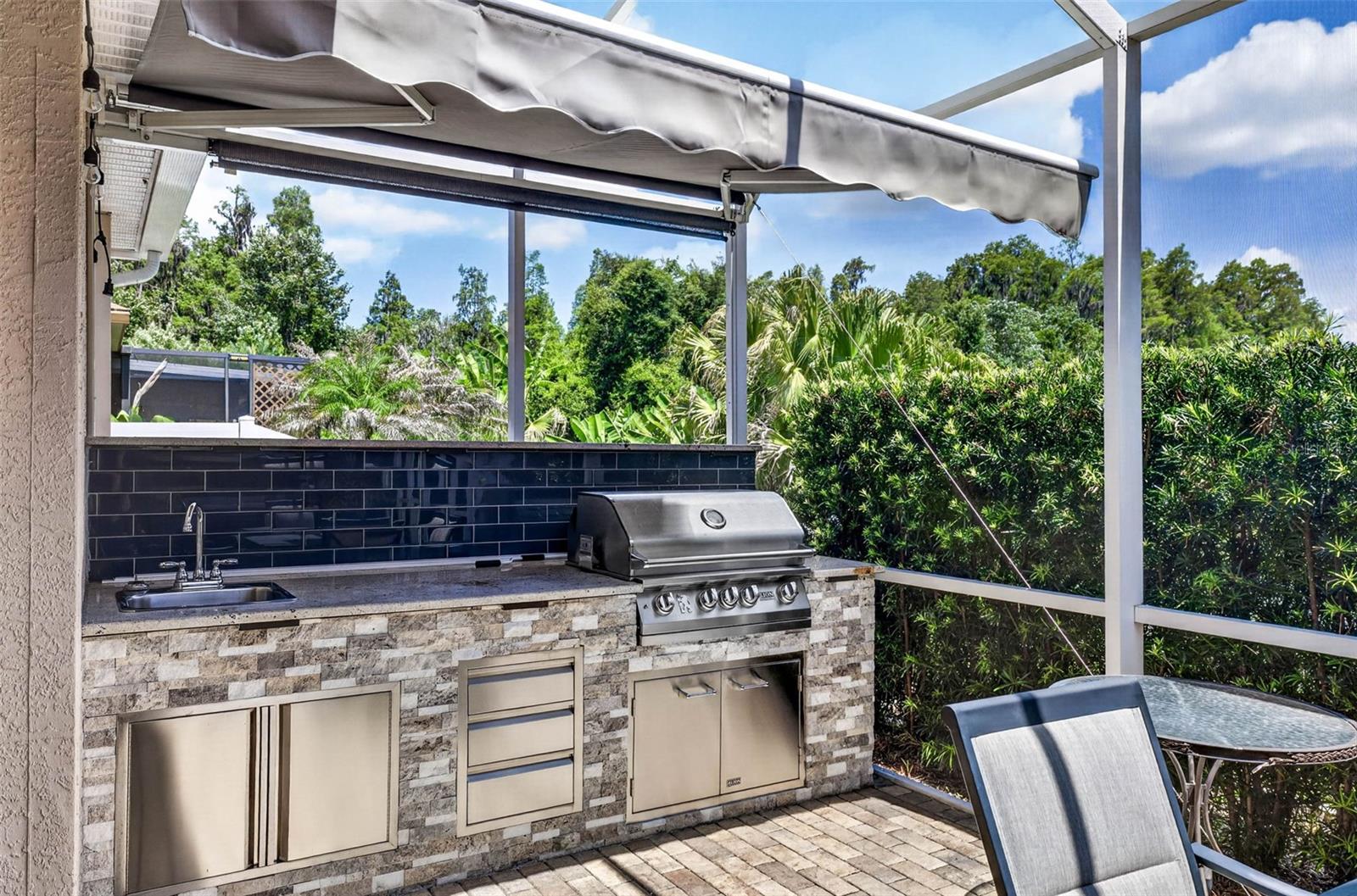 Outdoor Kitchen with Built-in Grill & Sink