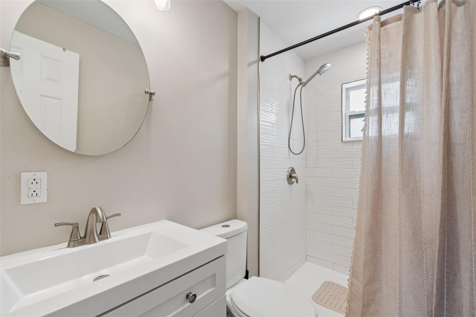 The master en-suite was upgraded in 2021 with art deco tiles and new finishes.