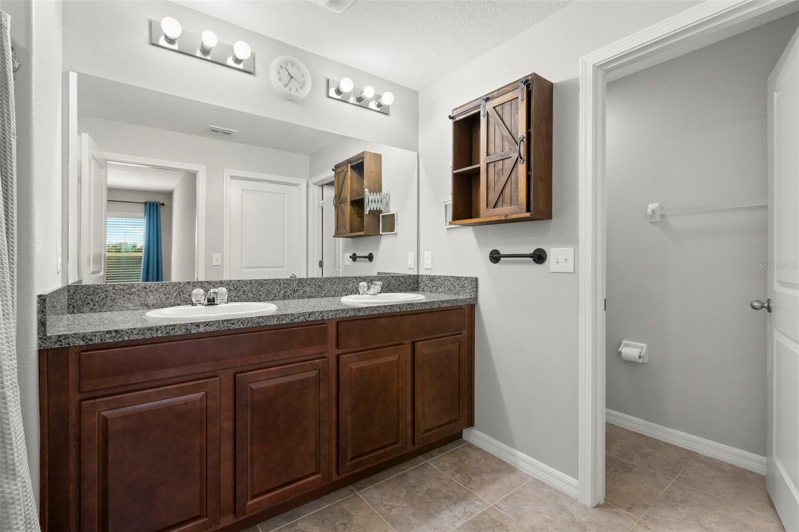 Primary En-Suite
