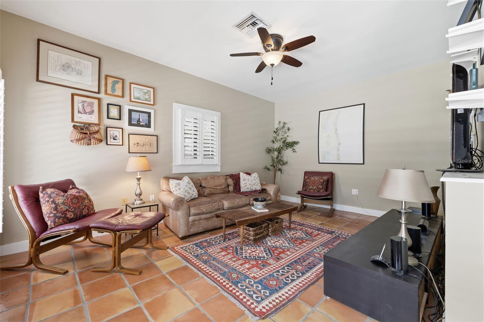 Casita - Living Room