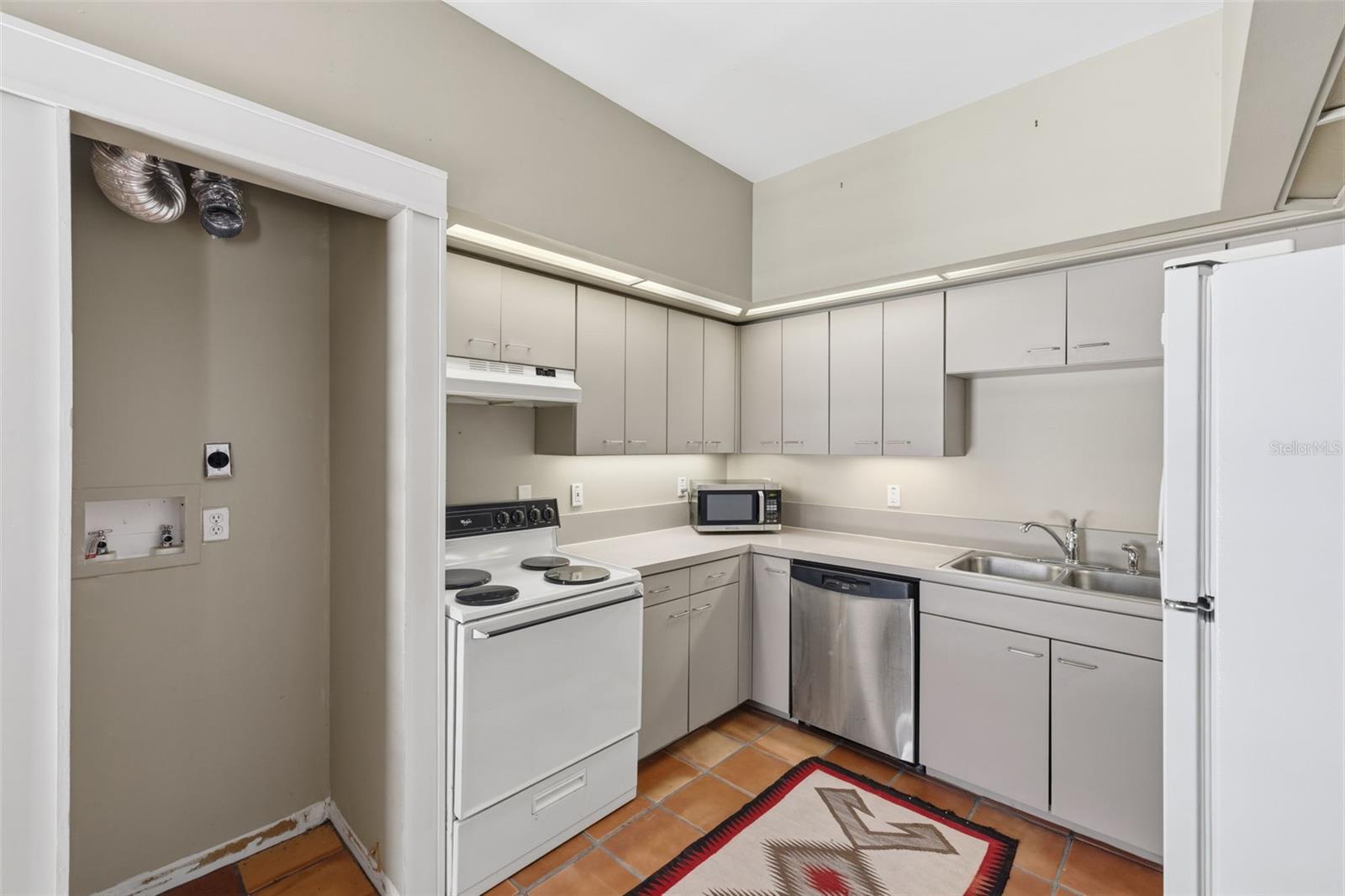 Casita - Kitchen