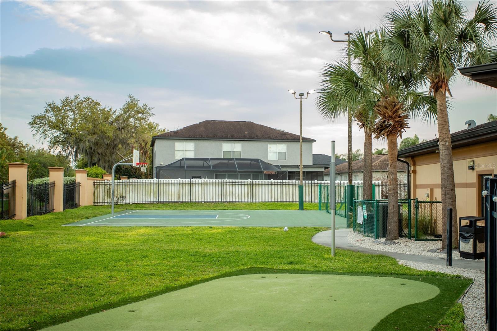Amenity: Putting Green and 1/2 Basketball Court
