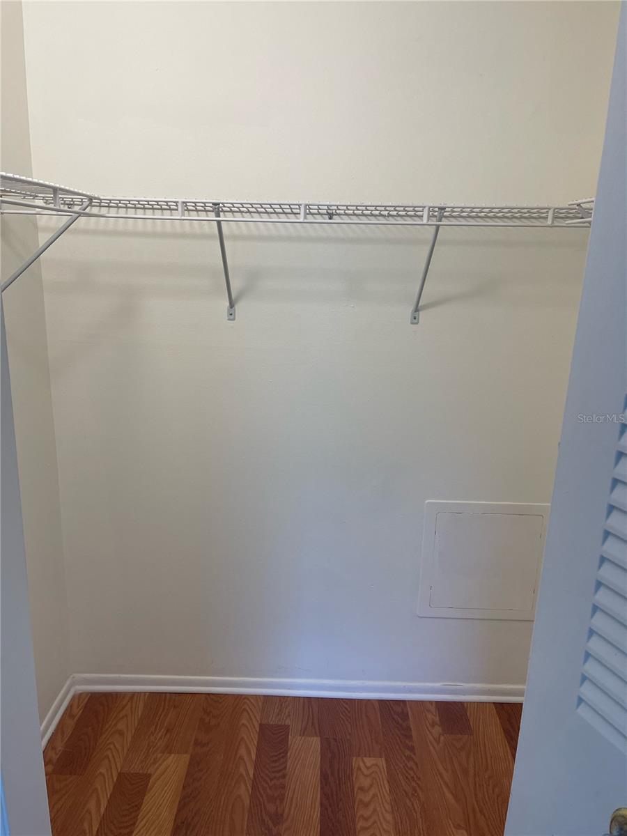 Walk in closet