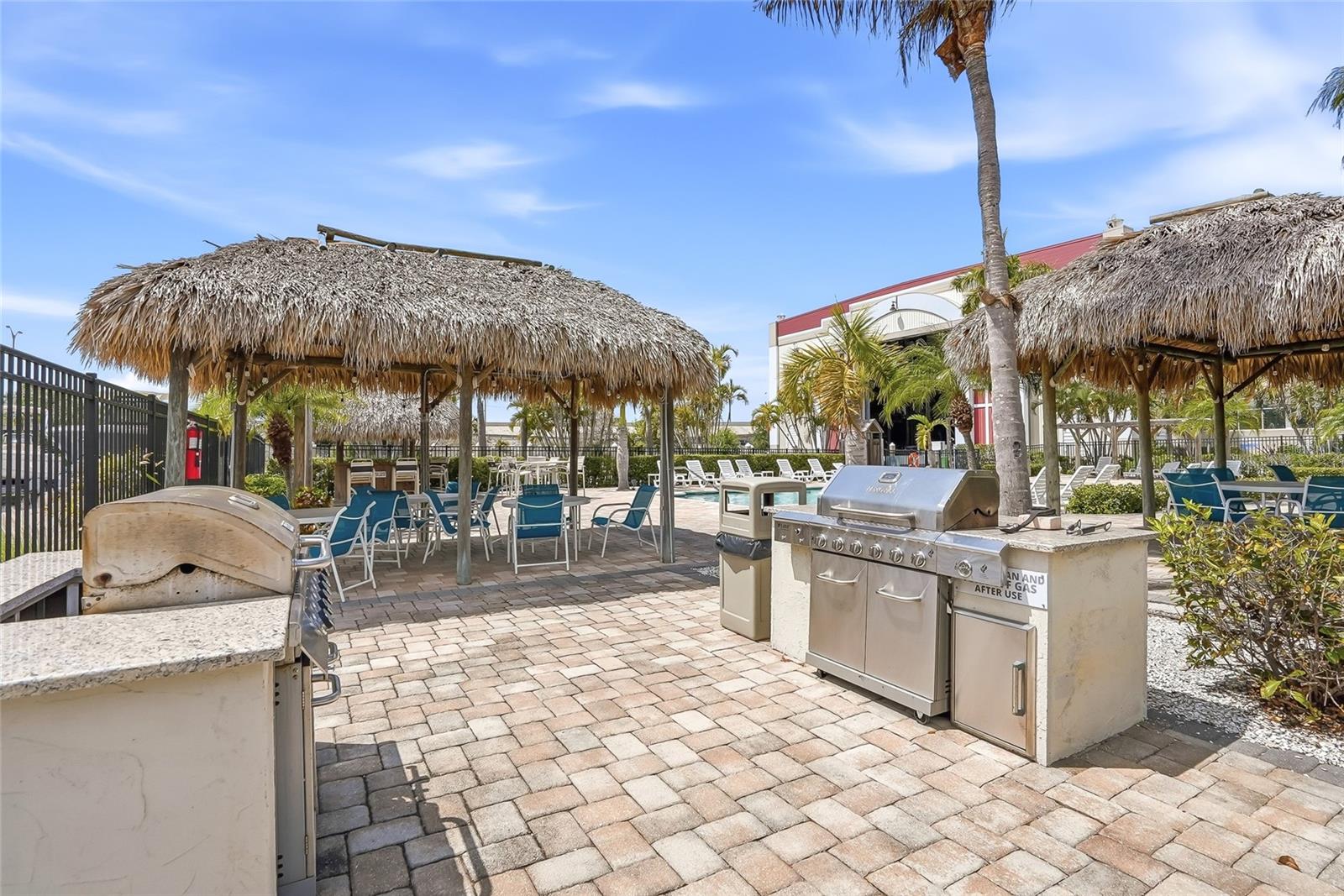 The Loggerhead Community also has outdoor grills for Al Fresco dining!