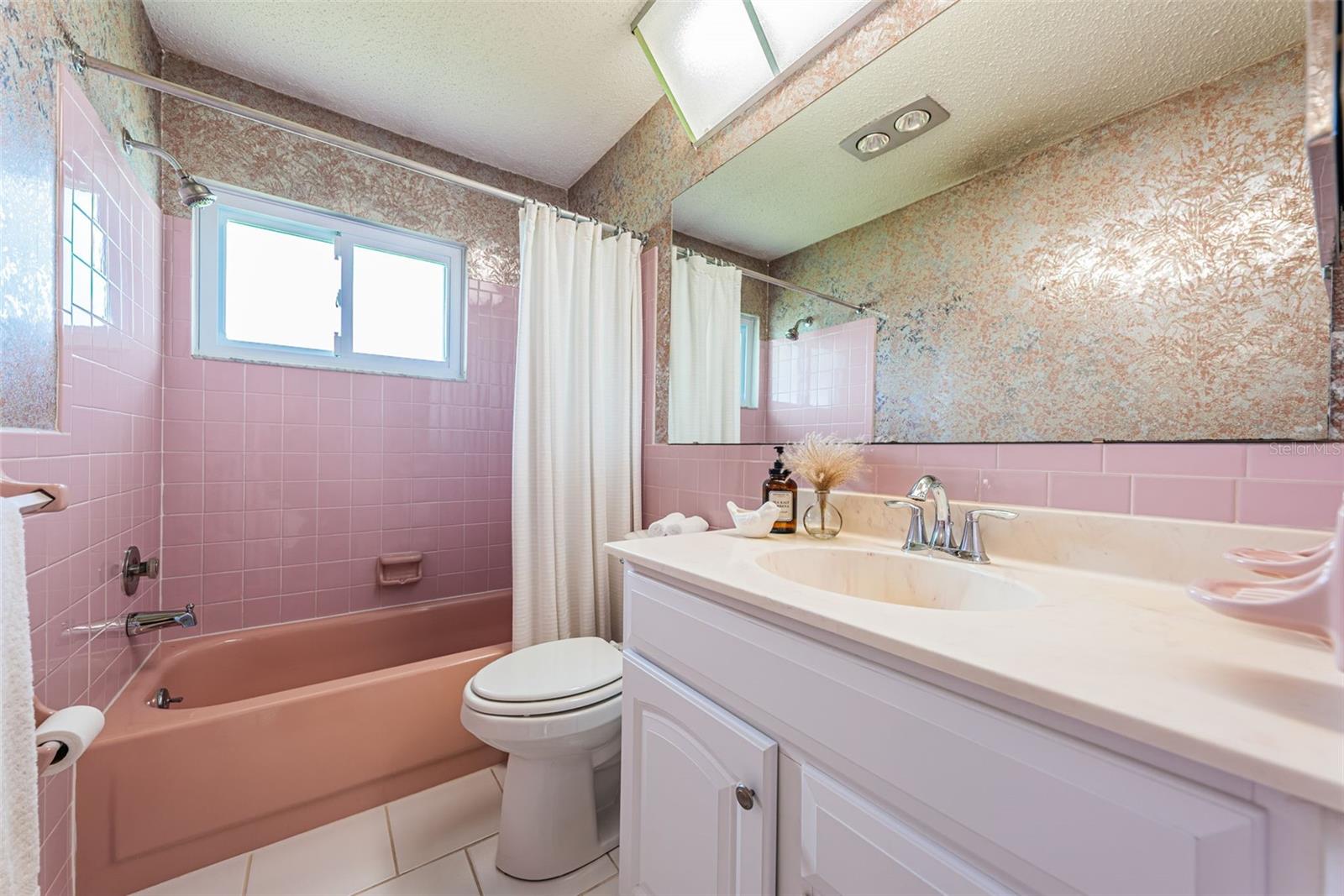 2nd bathroom