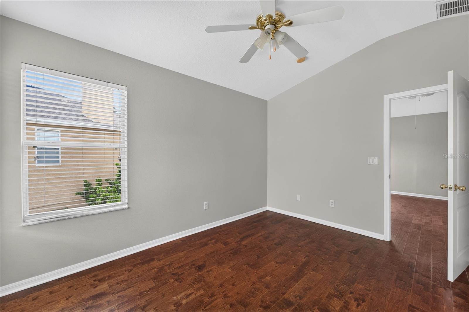 2nd floor bedroom