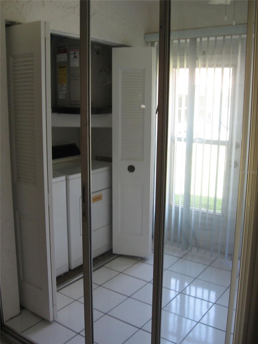 Florida room with utility