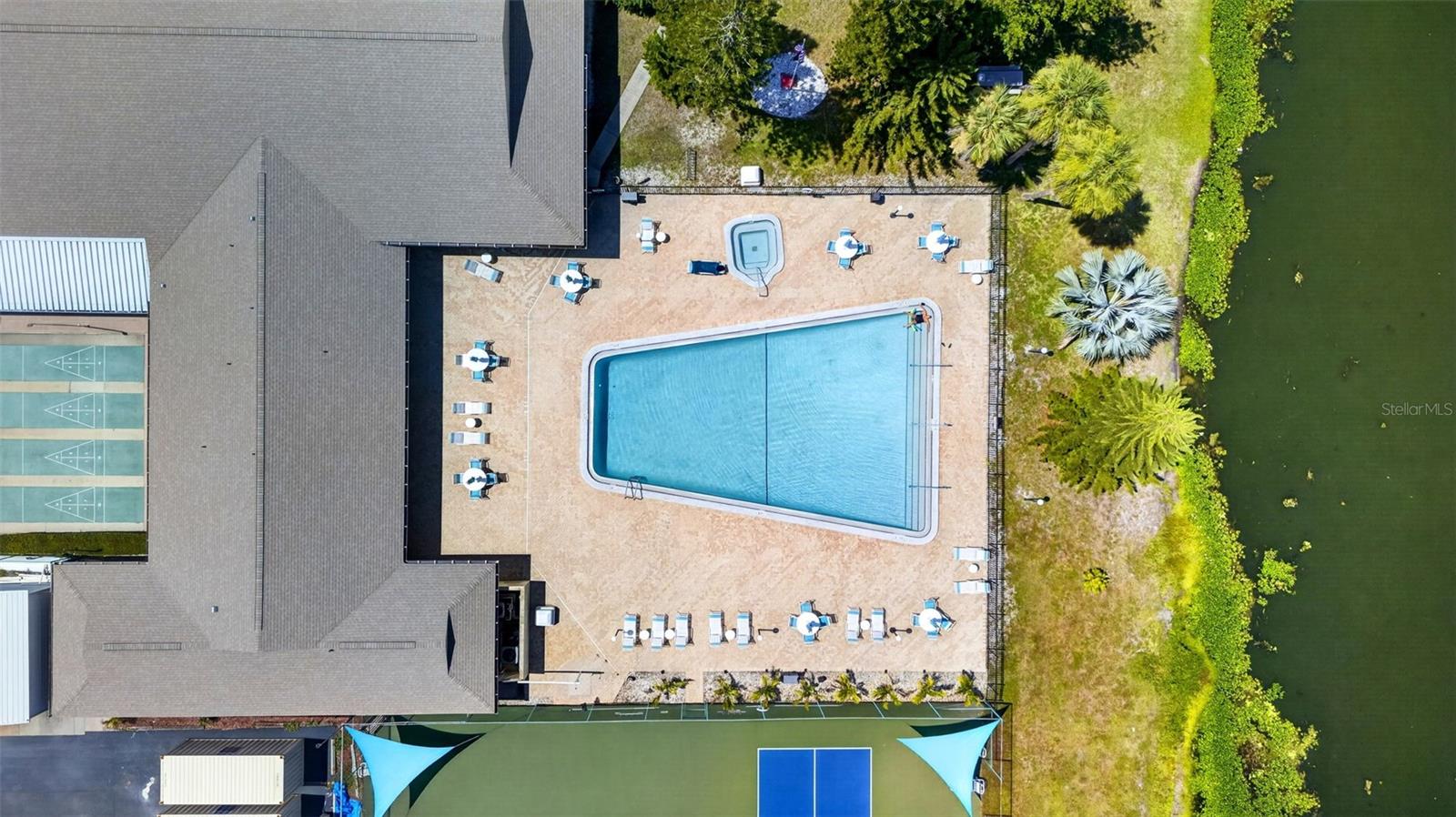 Pool and Clubhouse