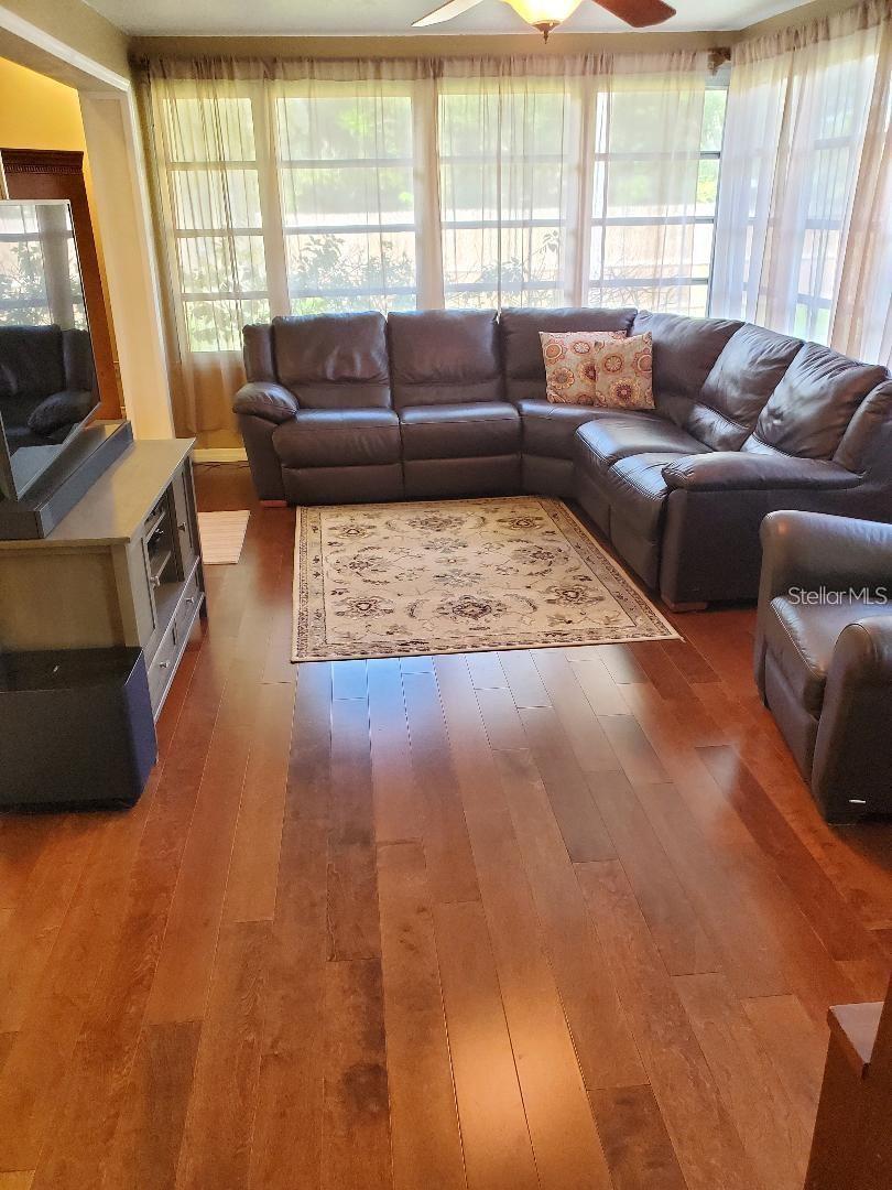 Huge Florida room