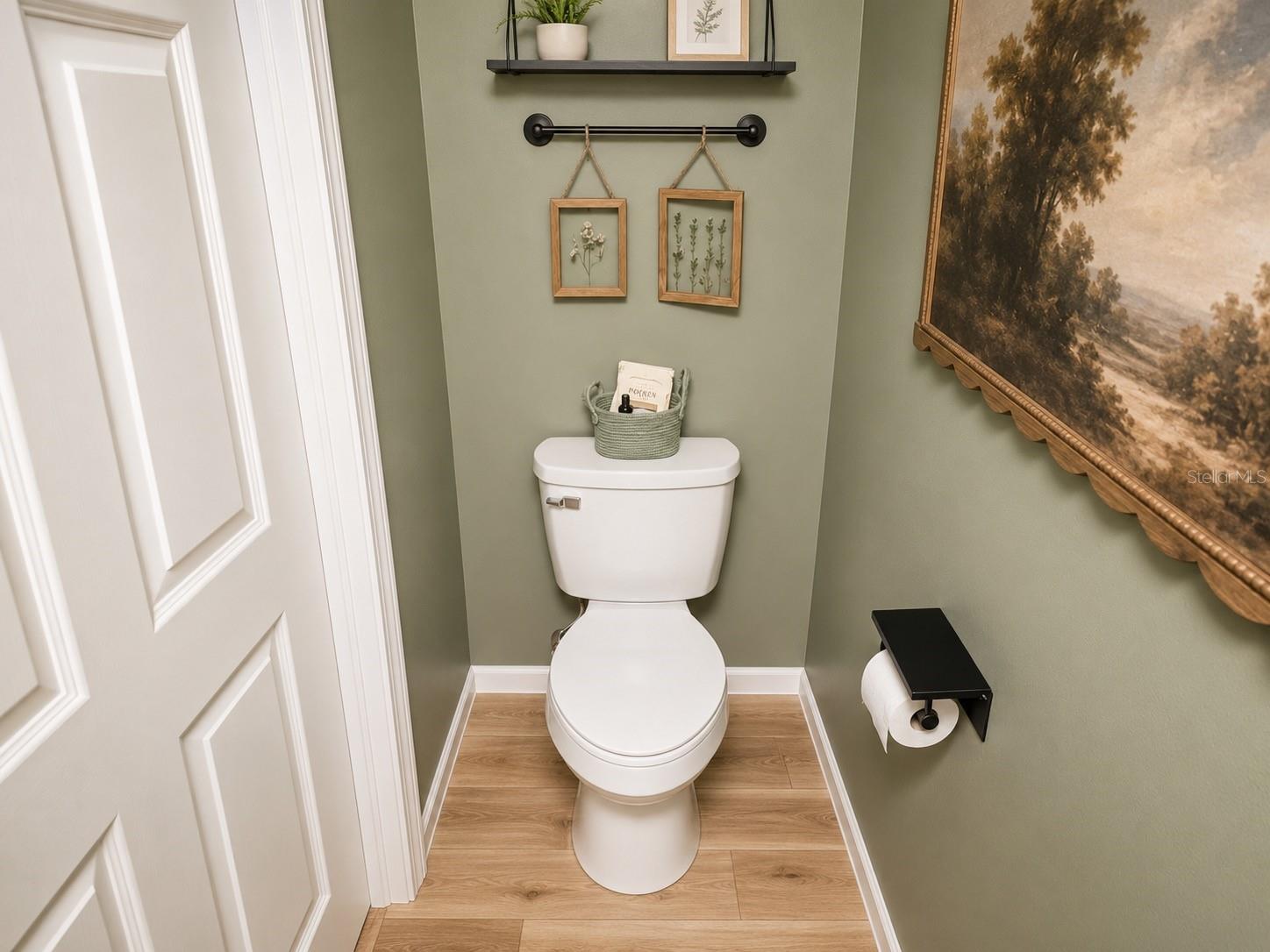 Half Bathroom – Convenient downstairs half bathroom.