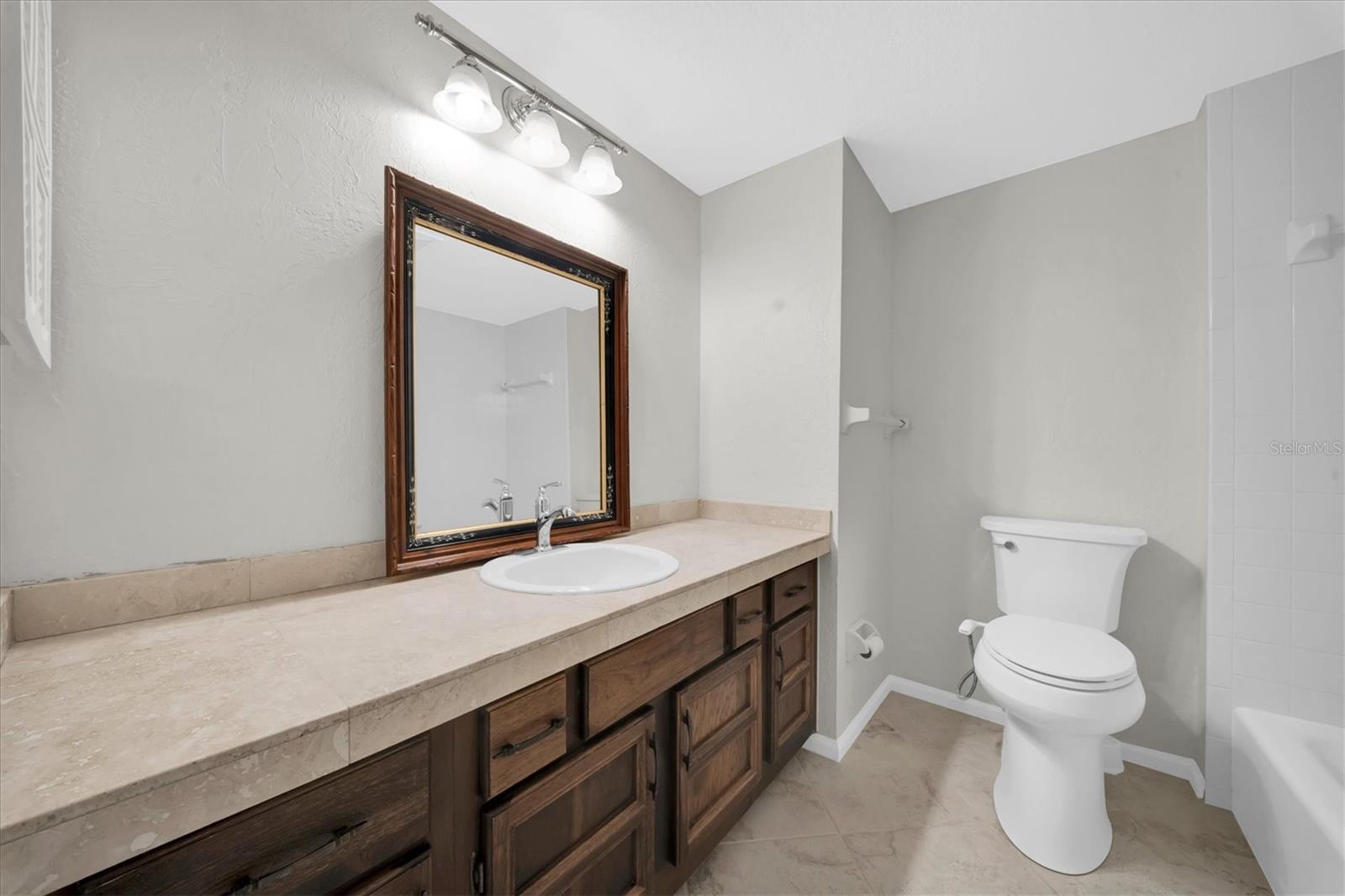 2nd bathroom