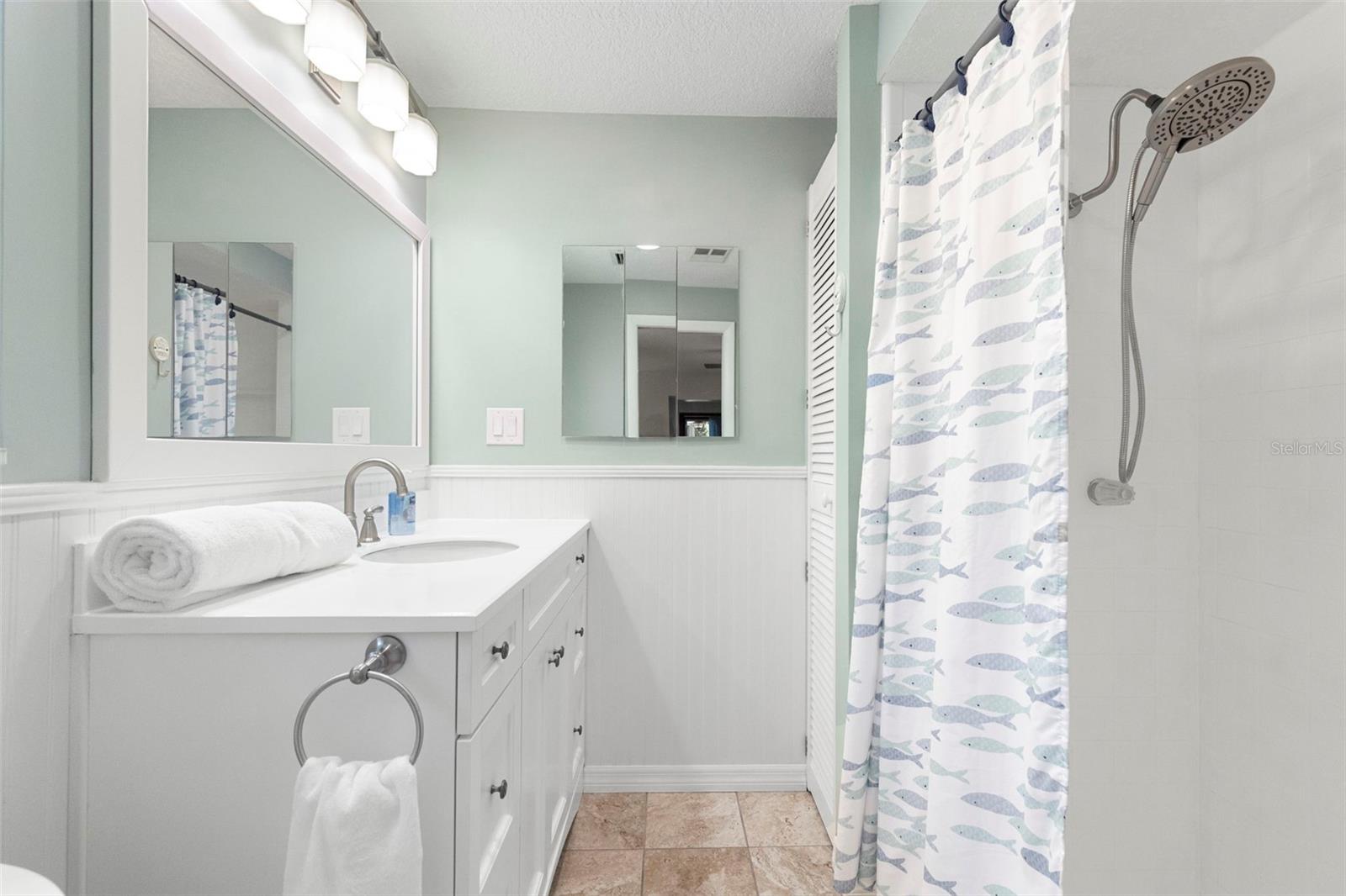 Primary bedroom ensuite bathroom