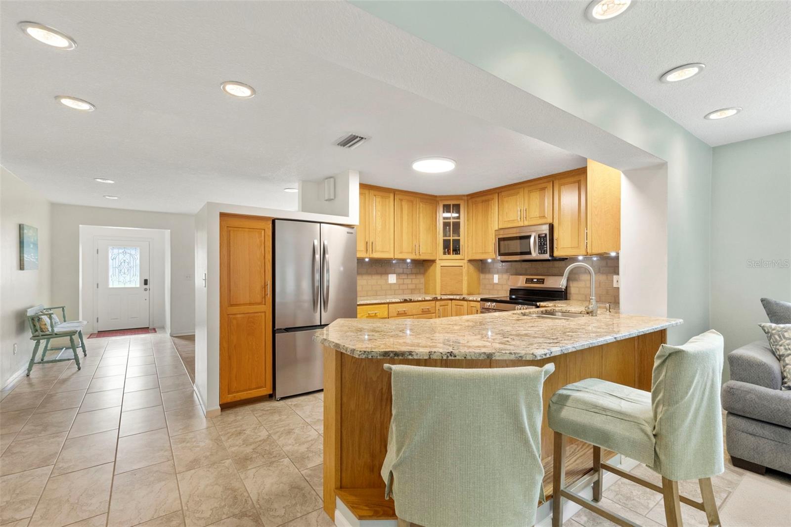 Kitchen bar