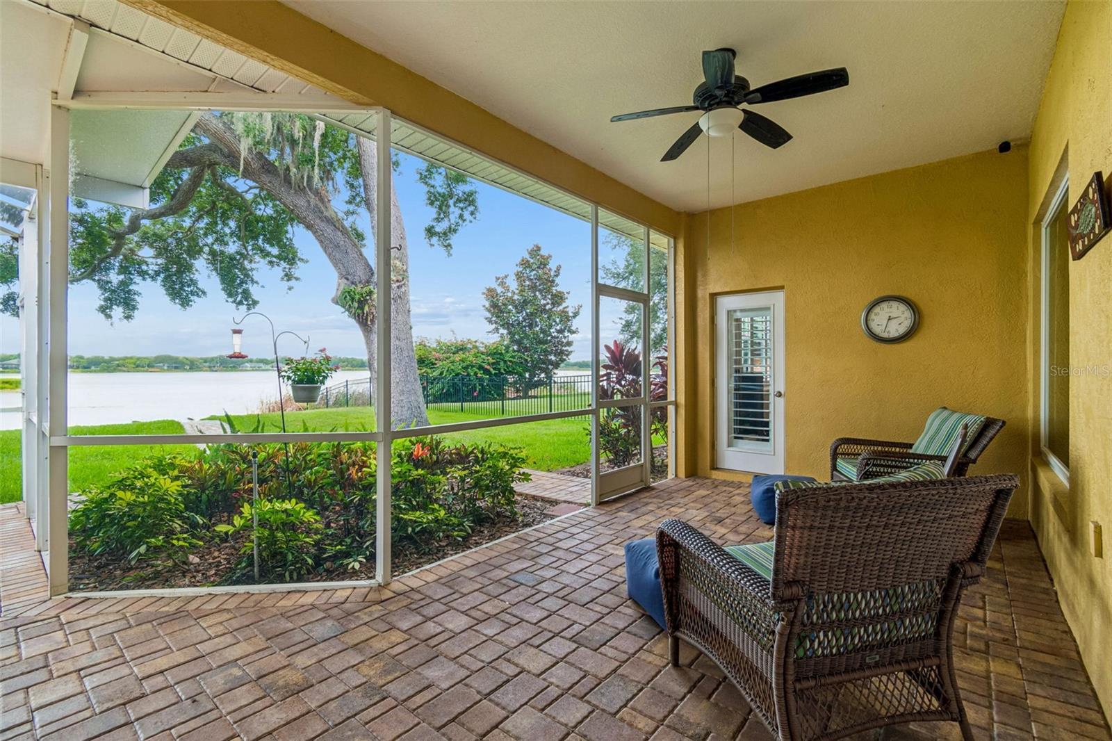 Screened in Lanai, withlake view