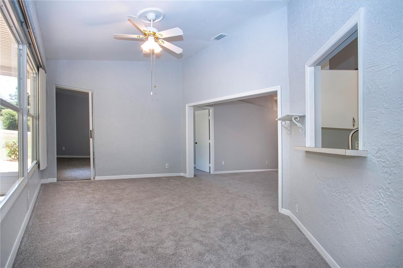 Family Room w/pass thru to Kitchen