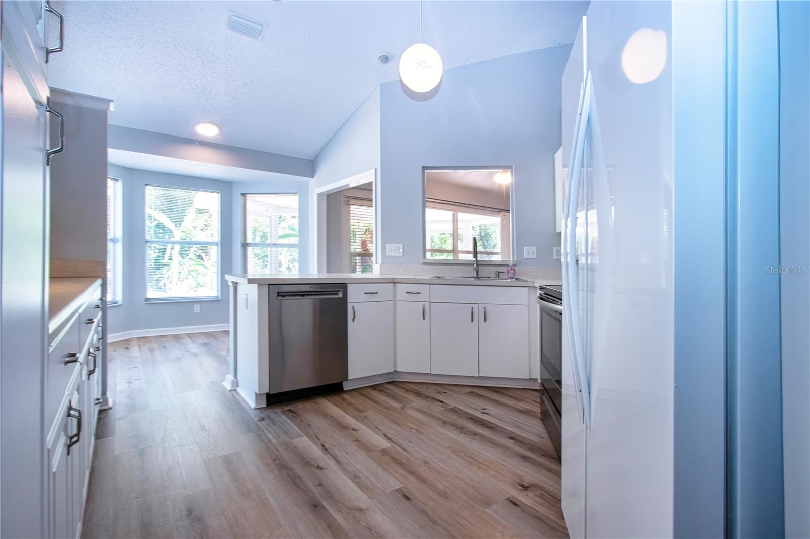 Kitchen & Breakfast Nook