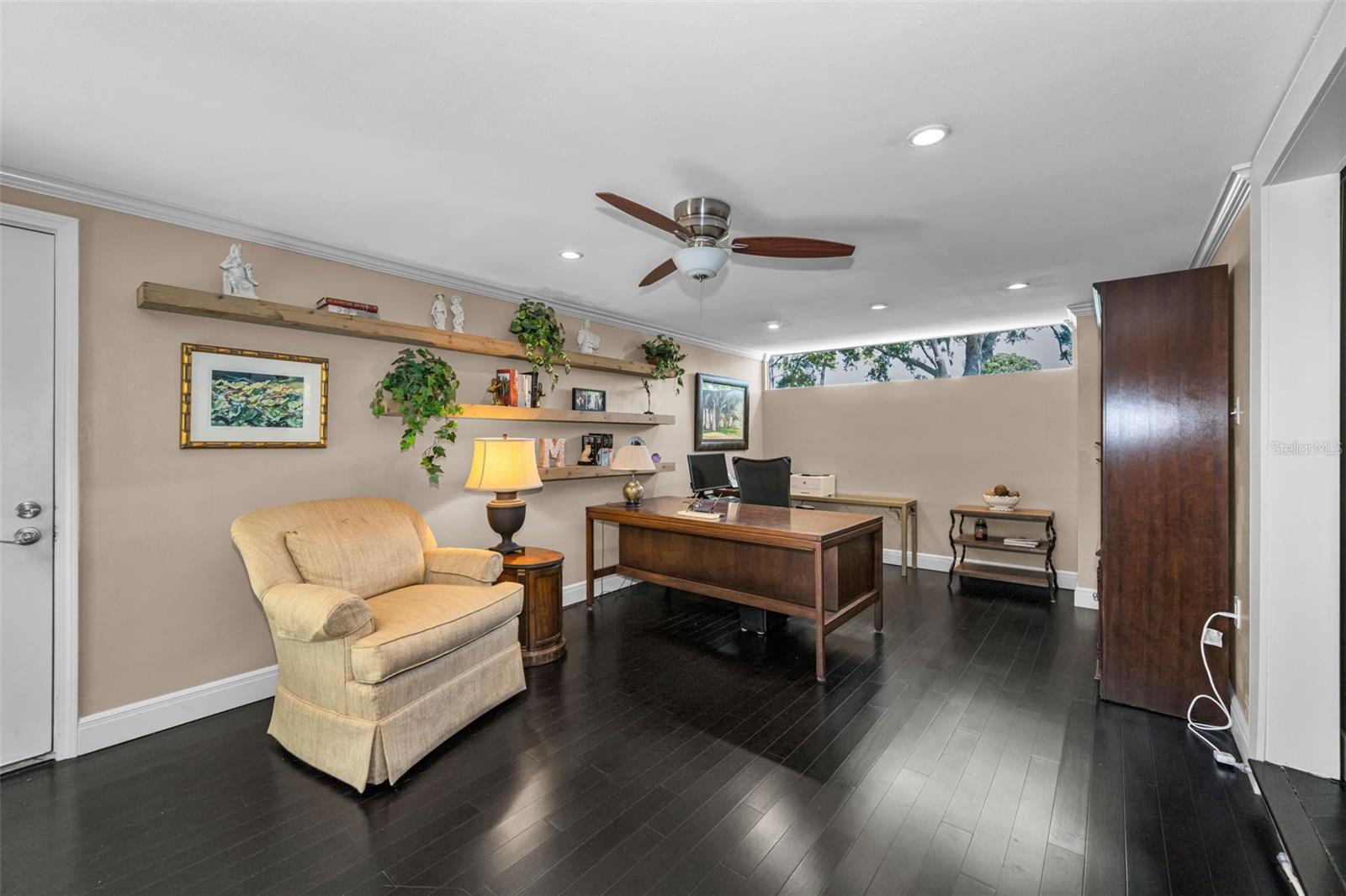Den with garage door to the left, and formal dining to the right. See floorplan. Such a great flow!