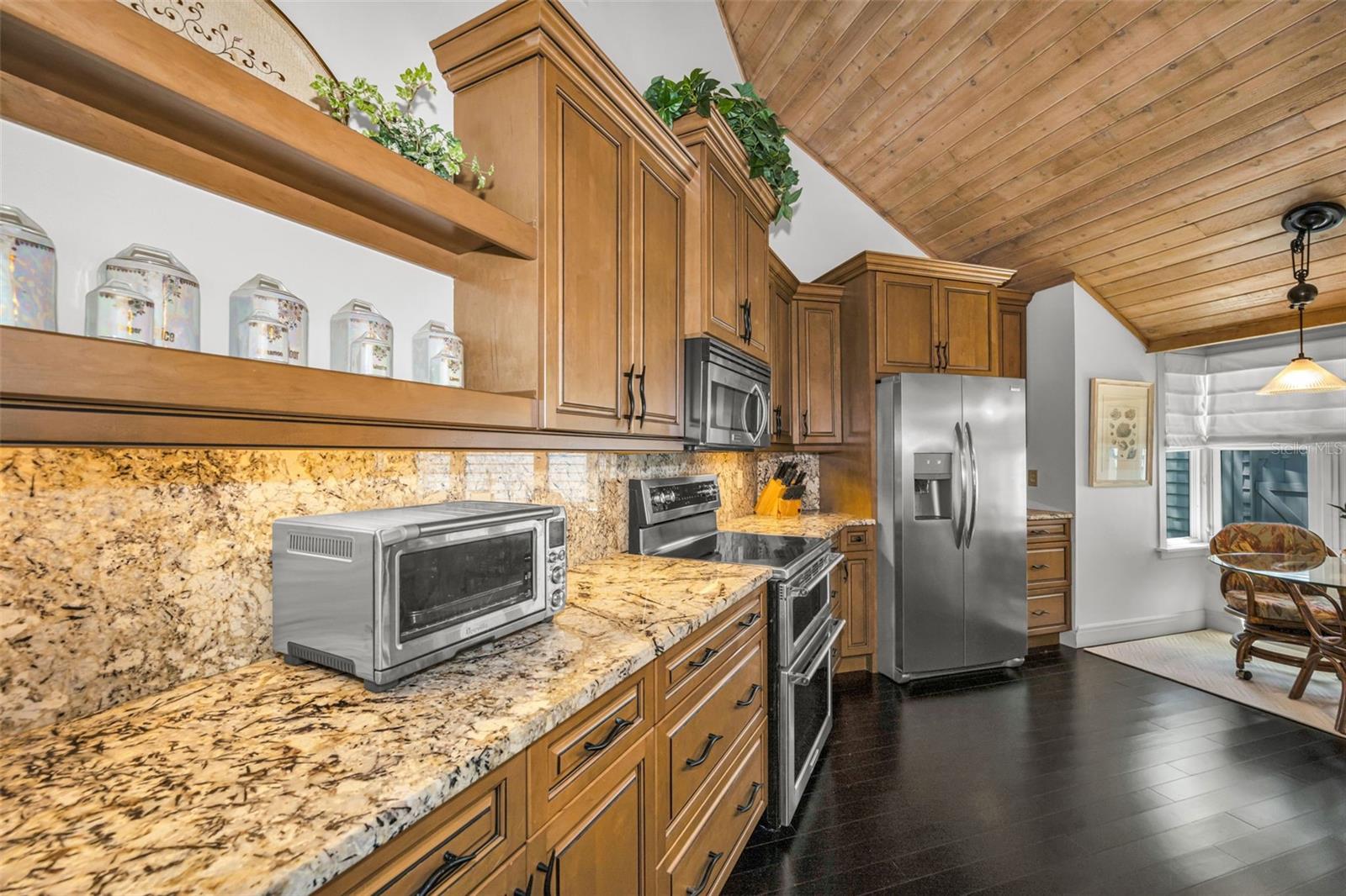 Plus the eat in kitchen makes mornings an easy and special start to the day!