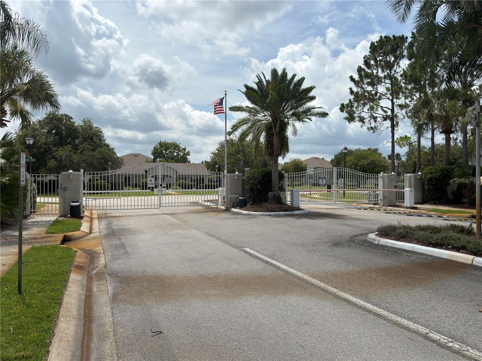Saddle Creek Gate