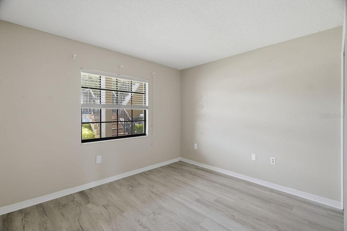 Guest / 2nd Bedroom