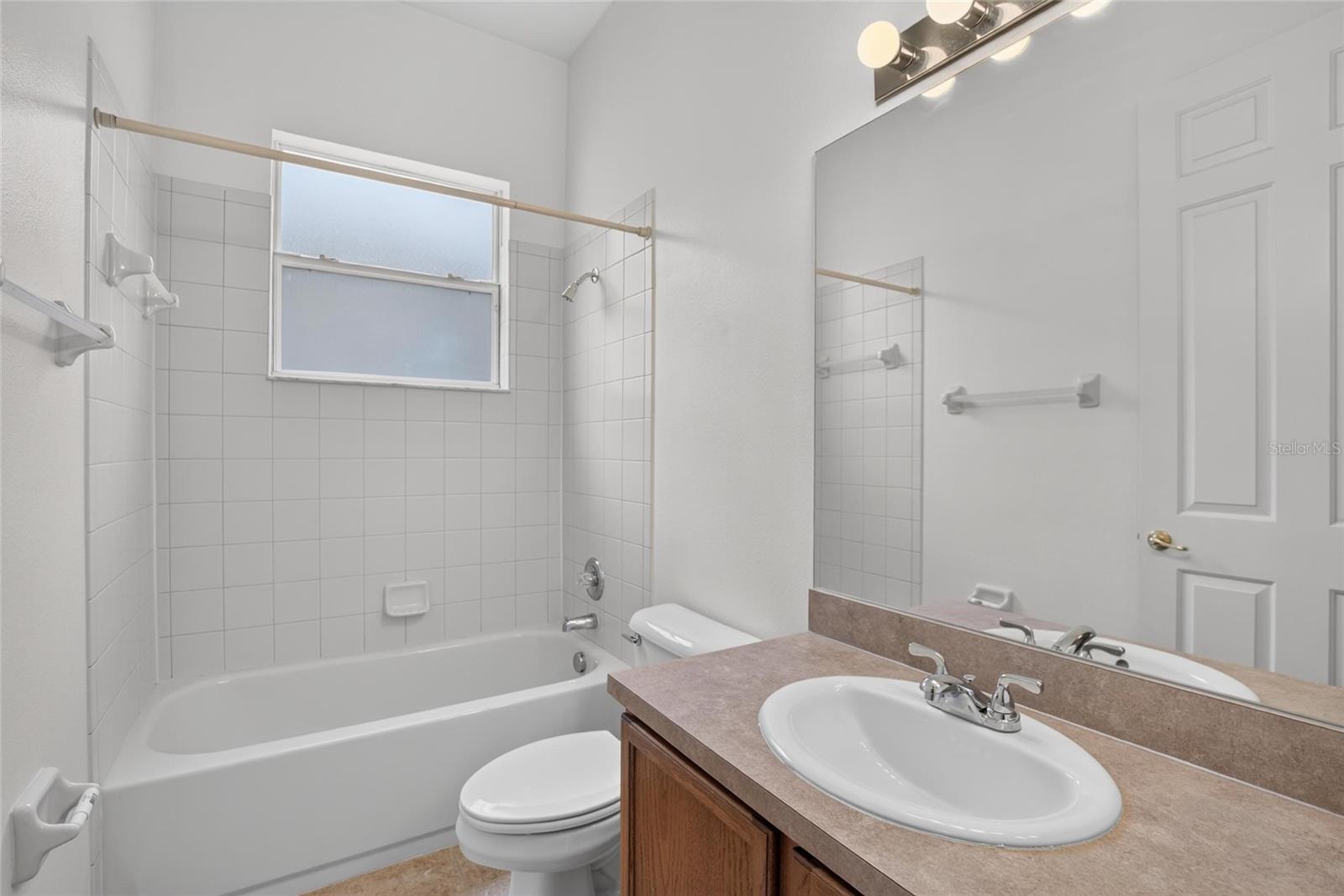 Hallway Full Bath