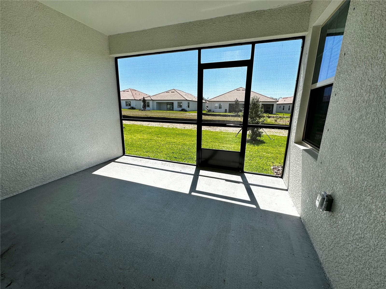 screened & covered lanai