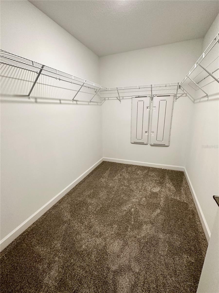 walk-in closet primary bedroom