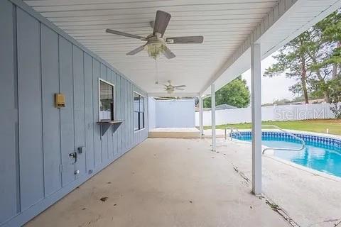 Pool deck