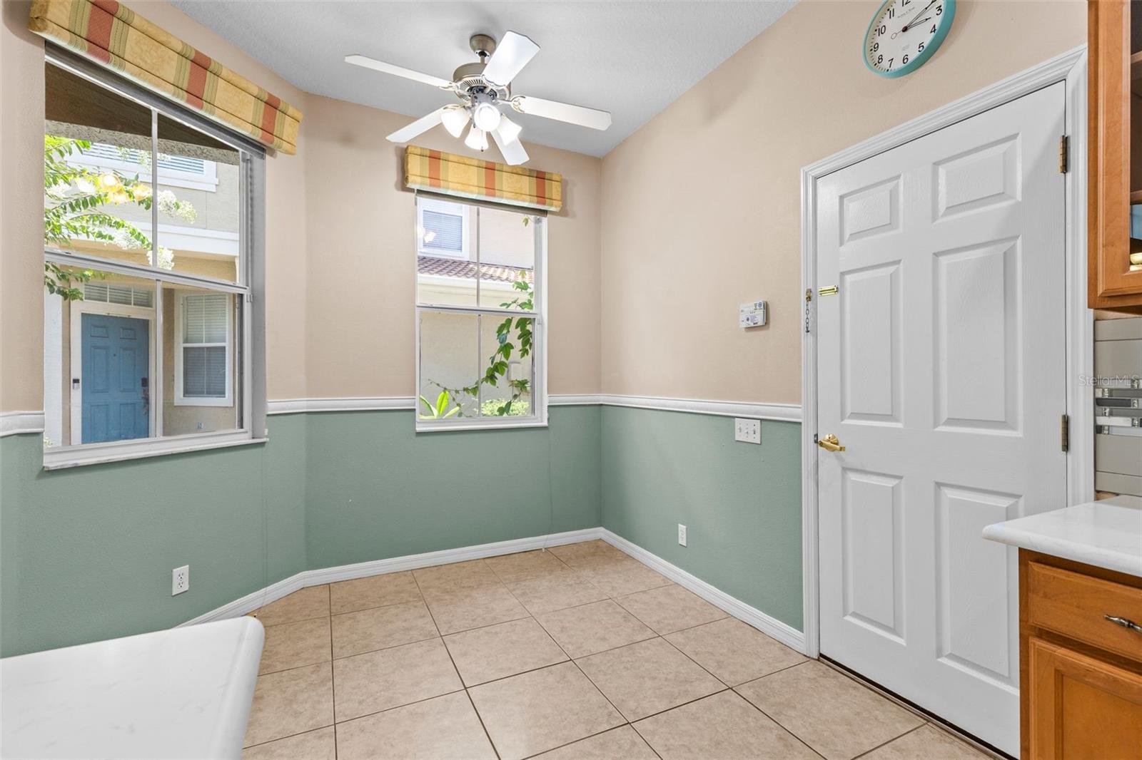 Large breakfast nook