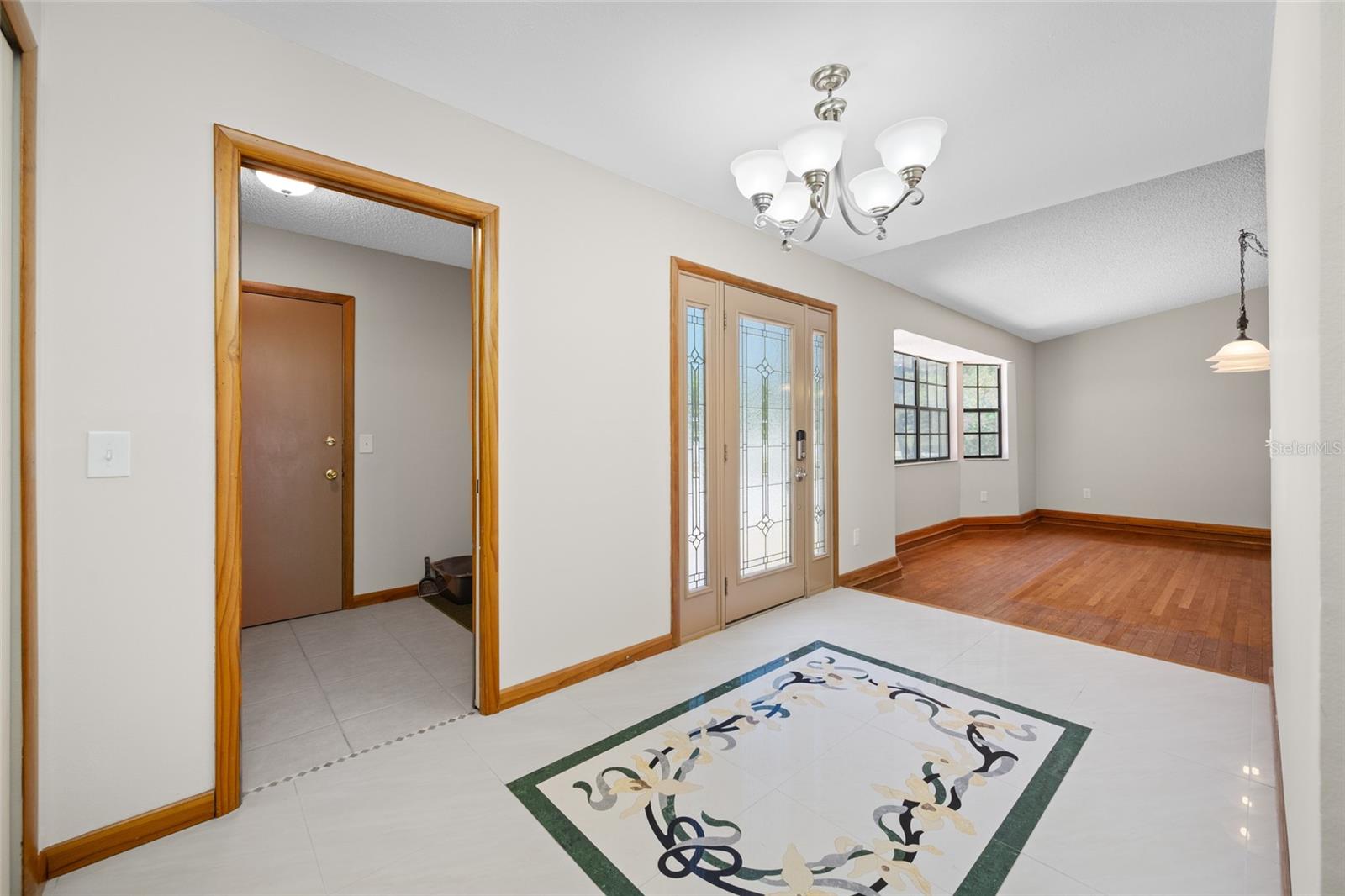 Inviting Entry Way