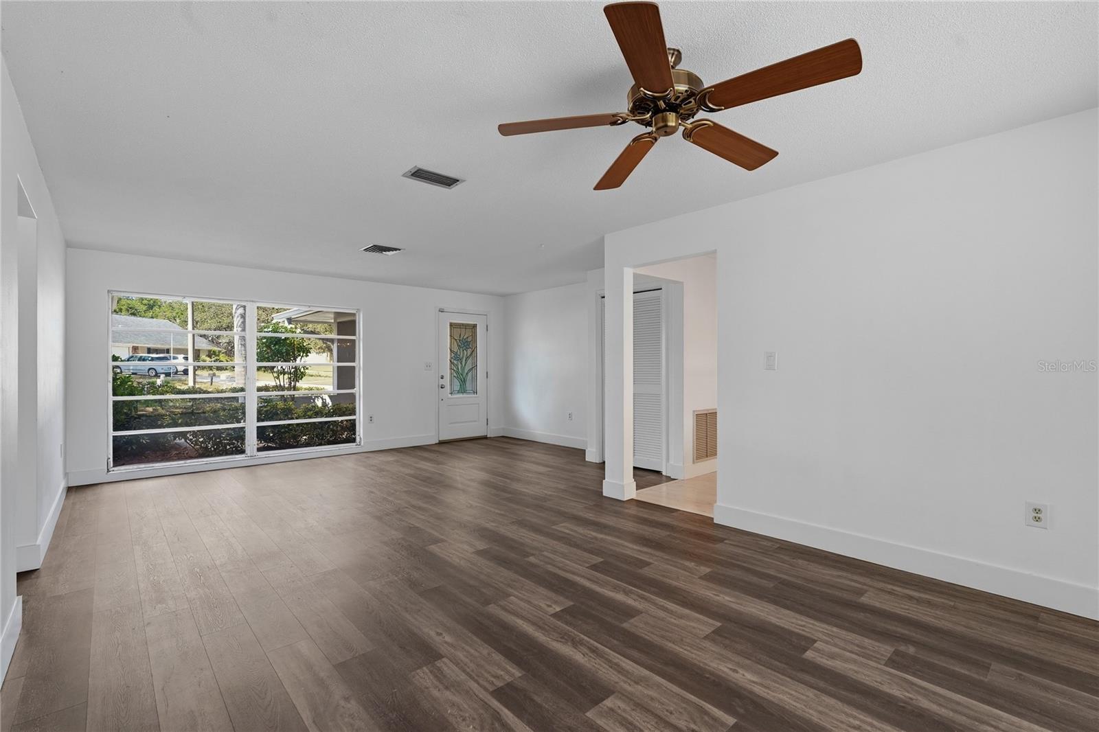 Living Room / Dining Room