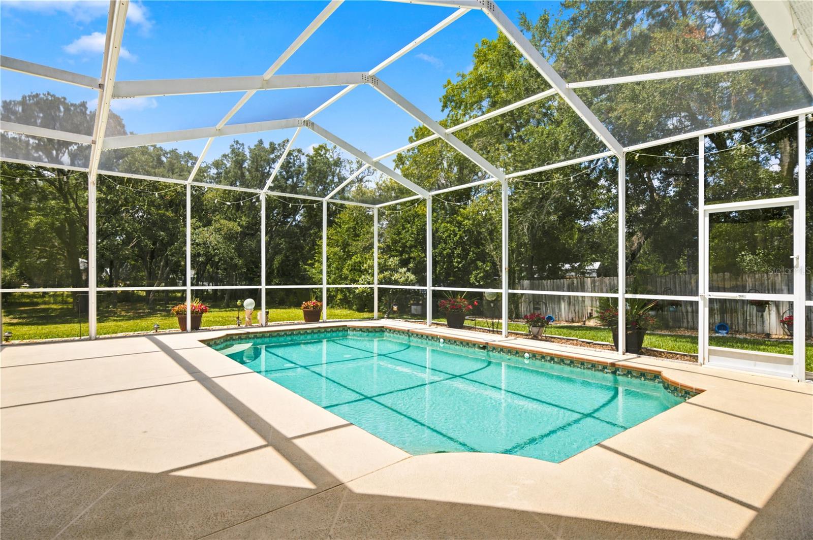 Screened in Pool