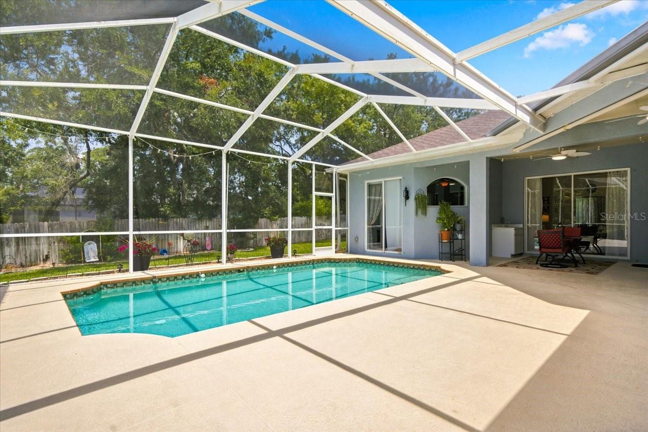 Screened in Pool