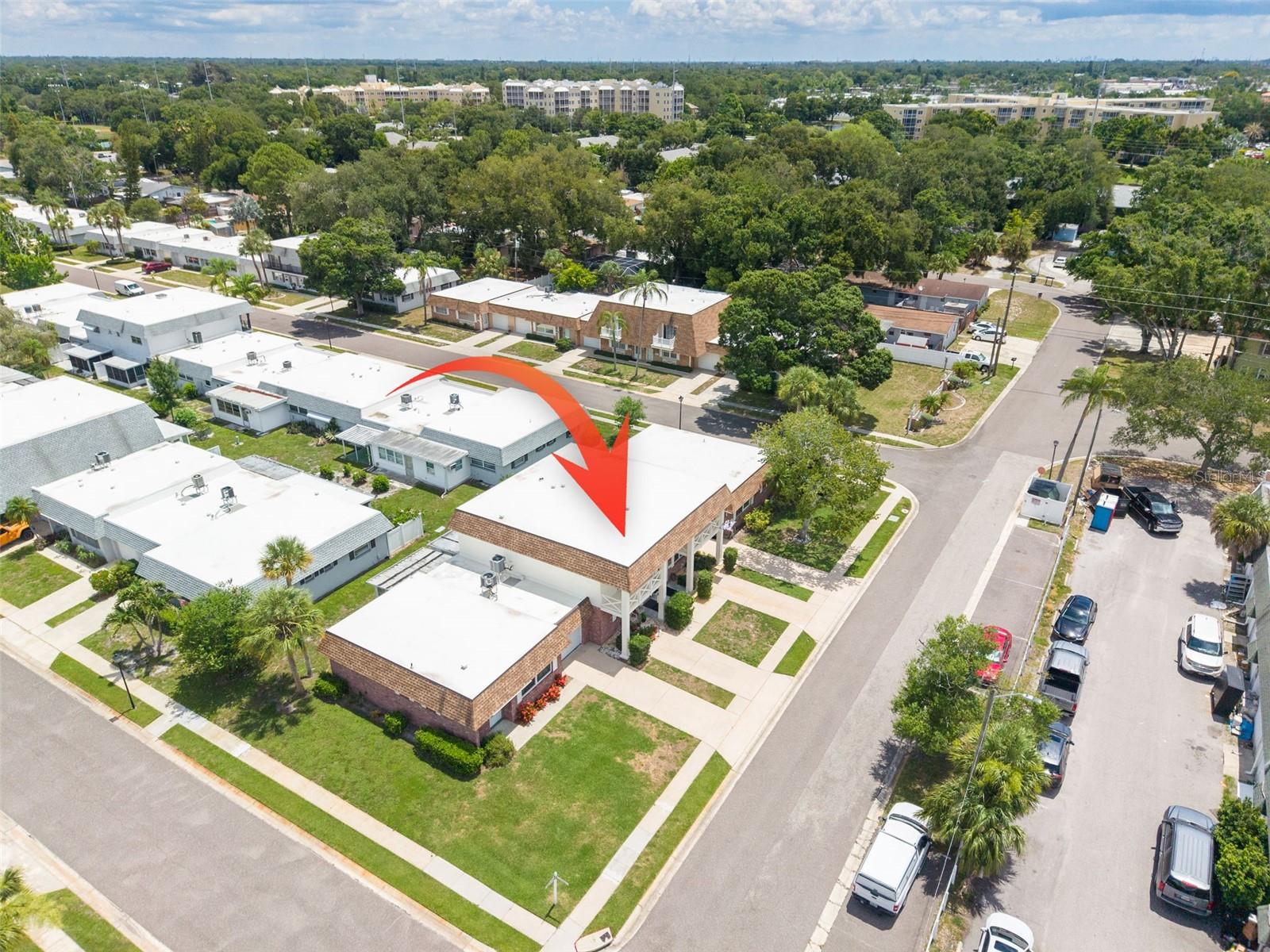 Unit is close walking distance to community dumpster, but far enough away to no be an eye/nose sore.